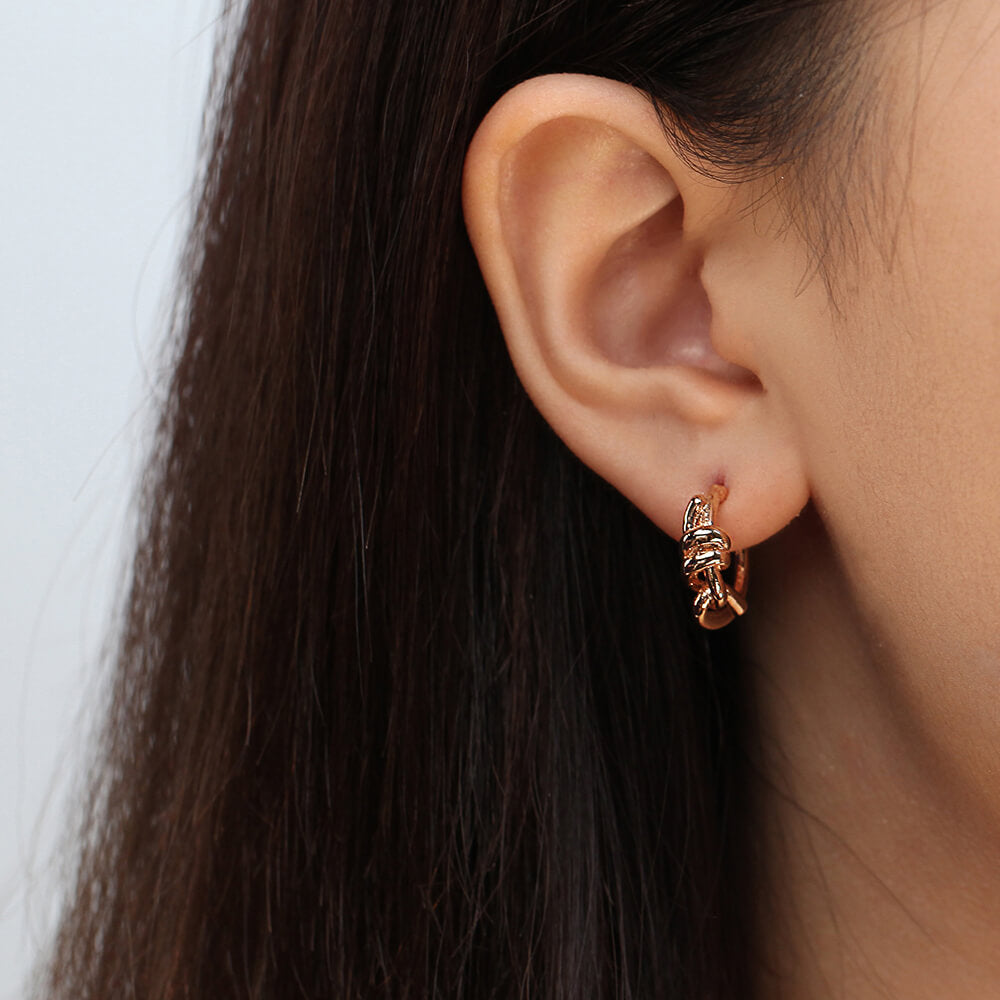Daily Gold-Plated Knotted Stud Earrings