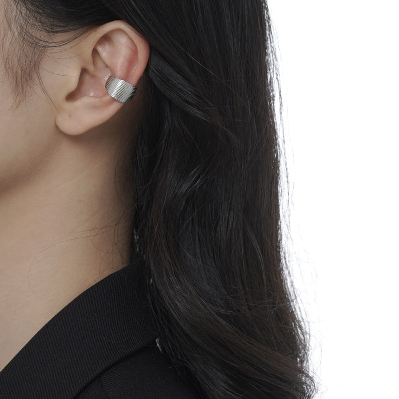 Stylish 925-silver ear jewelry