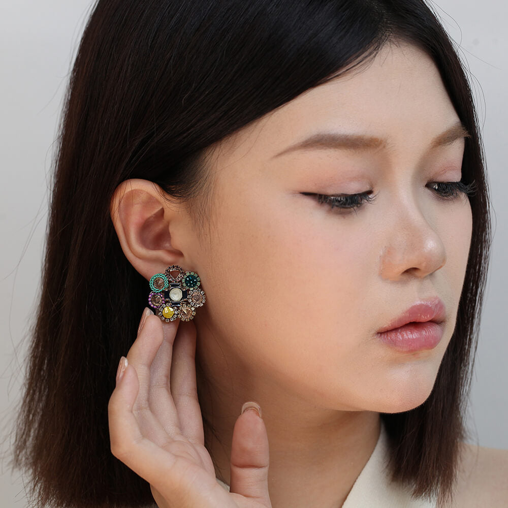 vibrant round earring