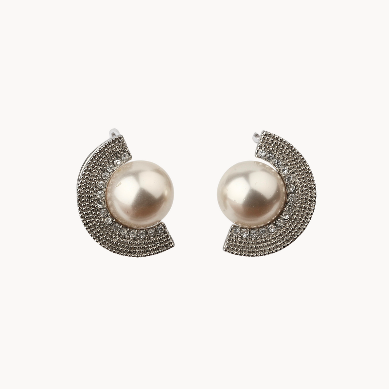 Dazzling 14k Gold-Plated Geometric Earring with Pearl